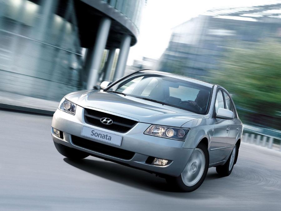  Hyundai Sonata 2004 года  (фото 3 из 58)